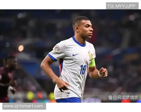 全球头号巨星足球明星盘点及其辉煌成就与影响力分析