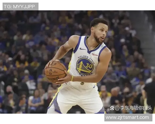 篮球明星在赛场上的辉煌瞬间与背后不为人知的努力故事